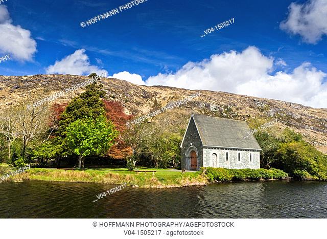 The picturesque chapel of Ghuagán Barra, County Cork, Ireland, Europe