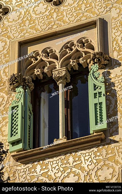 ENG: Details of the facade of the Casa Amatller house, a masterpiece of Josep Puig i Cadafalch in the Passeig de Gracia avenue (Barcelona, Catalonia, Spain)