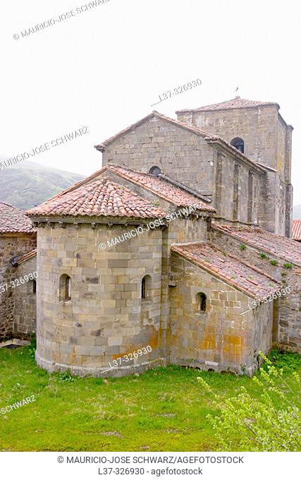 Romanesque collegiate church of Santa María built 12th century. Puerto de Pajares, León province. Spain
