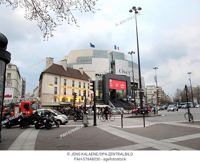 Busy traffic rushes past the Bastille opera house at the Place de la Bastille in Paris, France, 4 April 2015. Photo: Jens Kalaene/dpa - NO WIRE SERVICE - |...