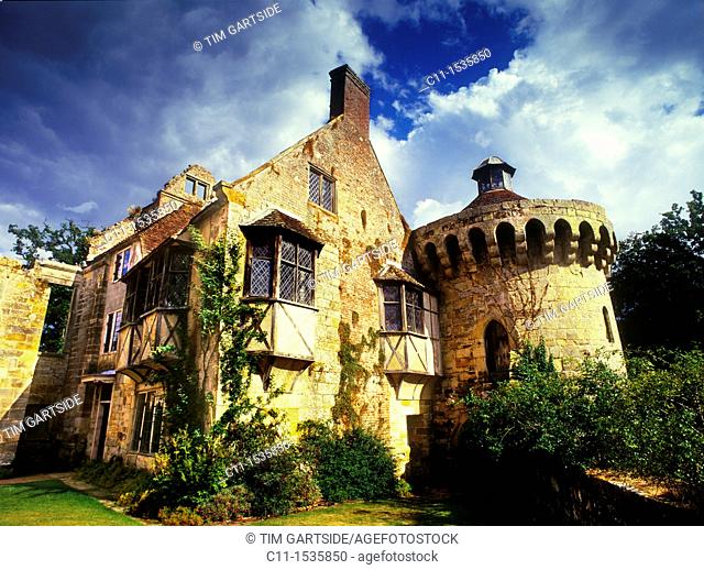 scotney castle, sussex, england, uk, landscape
