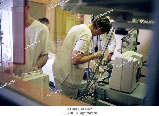 RESUSCITATION<BR>Photo essay from hospital.<BR>Resuscitation equipment