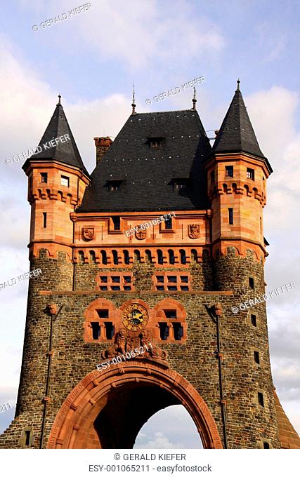 Torturm der Nibelungenbrücke in Worms
