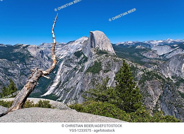 Half Dome Mountain seen from Glacier Point, Yosemite National Park, California, USA