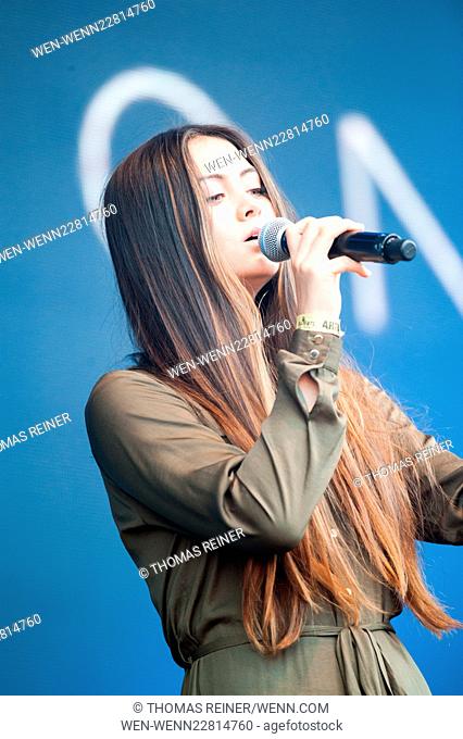 Jasmine Ying Thompson live at Stars for free Featuring: Jasmine Thompson Where: Berlin, Germany When: 30 Aug 2015 Credit: Thomas Reiner/WENN.com