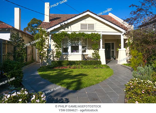 Californian Bungalow timber house ca. 1920 in the southeast suburbs of Melbourne, Australia (property release available on request)