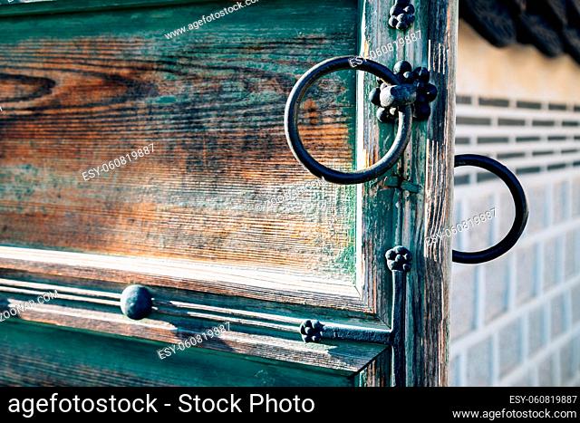 Korean traditional wooden door and doorknob