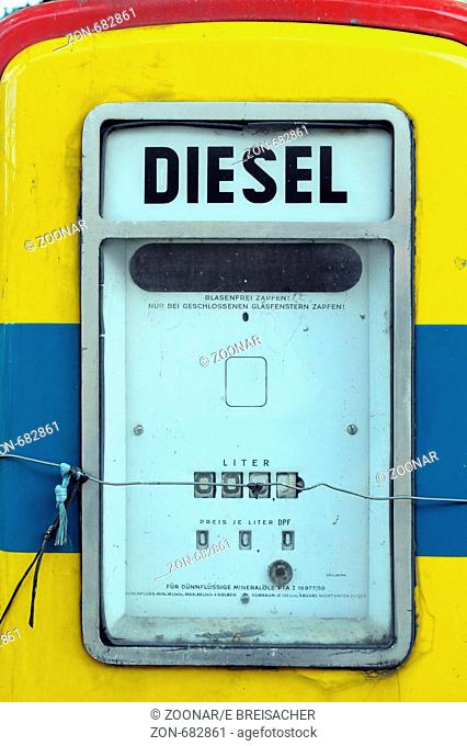 Alte Diesel-Zapfsäule. Fuel-pump gasoline