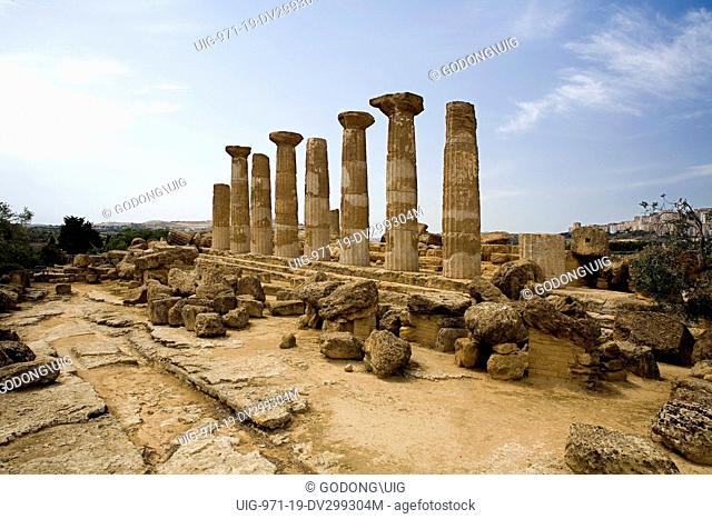 Herakles temple in ˆ Agrigento, Agrigente, Italy