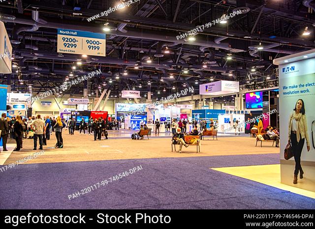 06 January 2022, US, Las Vegas: The organizers of the CES 2022 technology trade show in Las Vegas had to contend with cancellations from many exhibitors in...