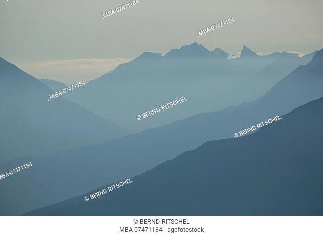 View from the 'Geigenkamm' to Valluga and Arlberg from the east at sunset, Ötztaler Alps, Tyrol, Austria