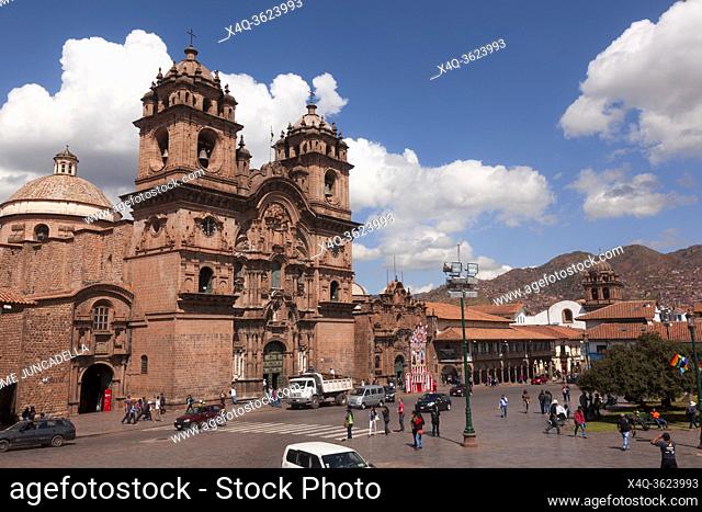 Cuzco-Peru. June 5, 2015: tourist walking near the cathedral of Cusco