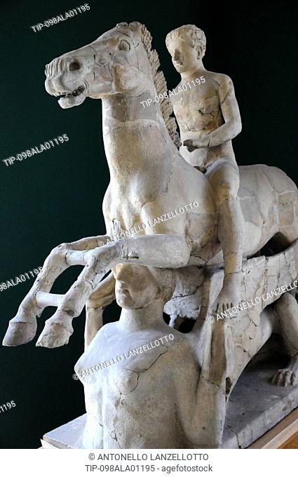 Italy, Calabria, Reggio Calabria, National Museum, Magna Grecia, Marble Statue from Ionic Temple of Locri Epizefiri, Dioscuri at Sagras Battle
