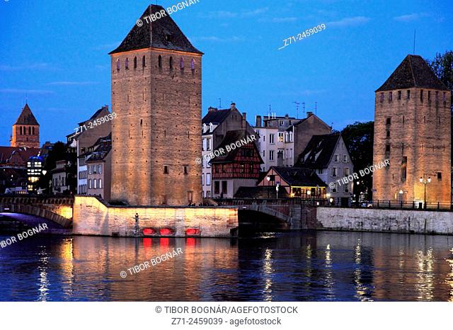 France, Alsace, Strasbourg, Ponts Couverts, Covered Bridges, Ill River