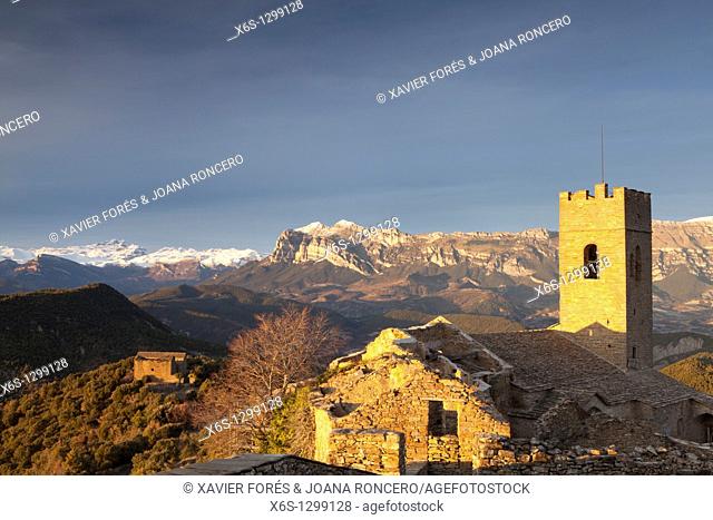 View of Sorores and Peña Montañesa peaks from Muro de Roda , Valley of La Fueva, Huesca, Spain