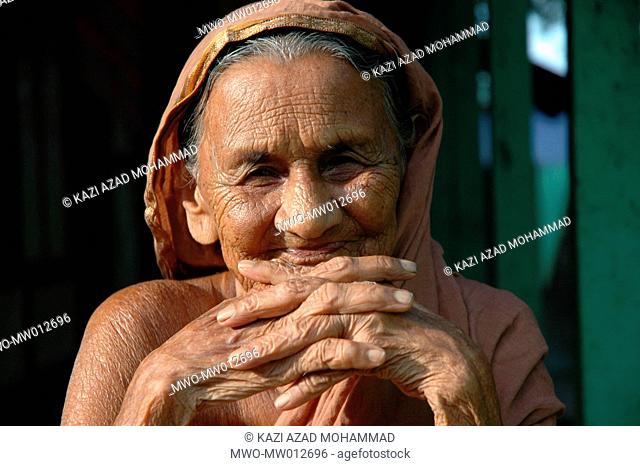 Portrait of an old woman Faridpur, Bangladesh October 02, 2004