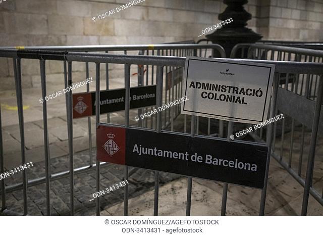 Barcelona, Spain. 25th Oct, 2019. Banner where you can read ""Colonial administration"" during a protest in front of Palau de la Generalitat in Sant Jaume...