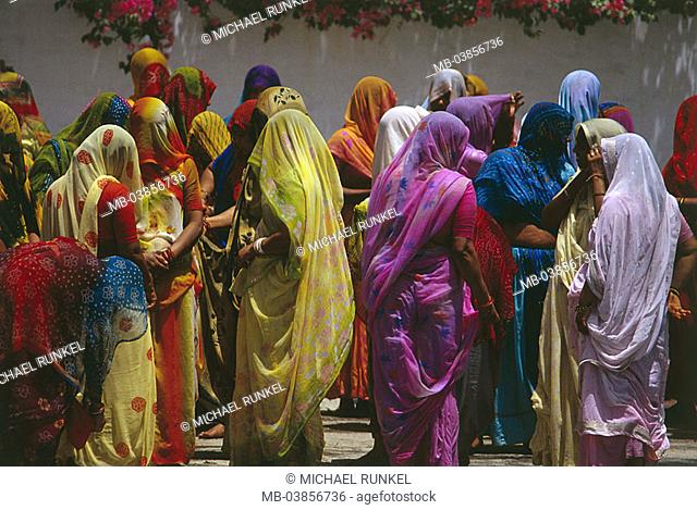 India, Rajastan, Udaipur, women, Saris, colorfully, Asia, South-Asia, South-India, people, crowd, Indians, clothing, tradition, regional-typically, veils