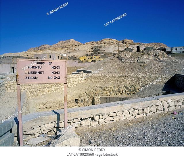 Tombs of Khonsu, Userhet and Benia. Tombs of the Nobles. Sign. Stone walls