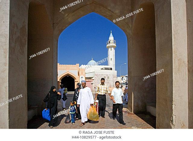 Oman, Arabia, East, person, street scene, town, city, Old Town, Muttrah, courage yard, Maskat, Muscat, mosque