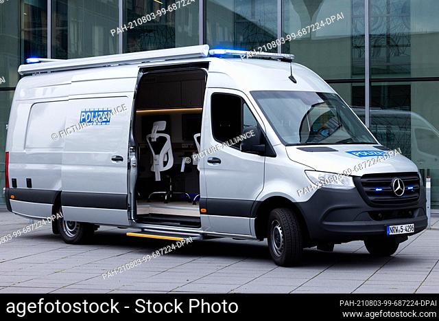 03 August 2021, North Rhine-Westphalia, Duesseldorf: A new vehicle of the State Criminal Police Office (LKA), a mobile data acquisition and analysis laboratory...