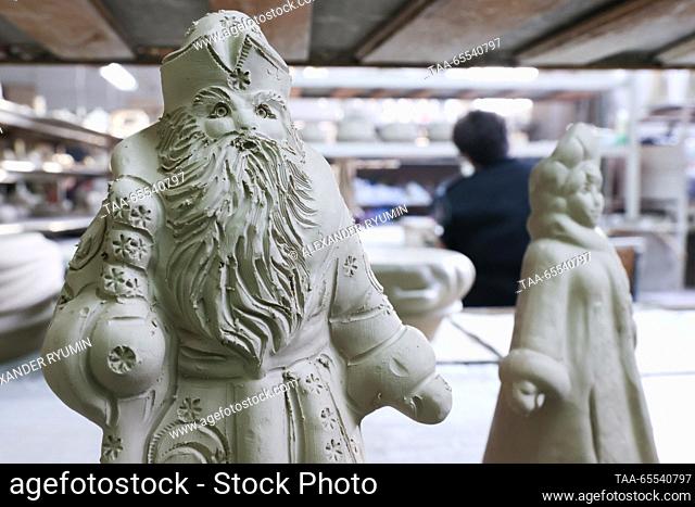 RUSSIA, SKOPIN - DECEMBER 7, 2023: Production of Christmas decorations at the Skopin Art Pottery factory in the town of Skopin in Russia’s Ryazan Region