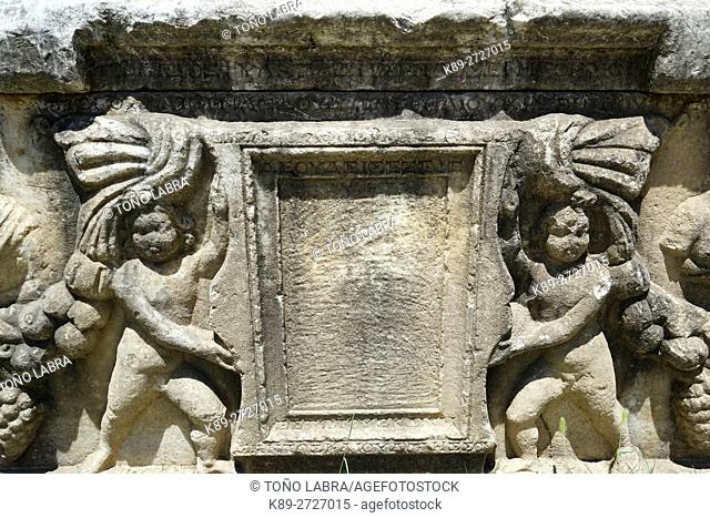 Sarcophagus with Garland (Roman Period). Aphrodisias. Ancient Greece. Asia Minor. Turkey