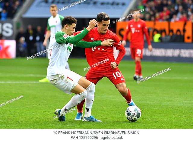 Philippe COUTINHO (FC Bayern Munich), action, duels versus Ruben VARGAS (FC Augsburg). Soccer 1. Bundesliga, 8.matchday, matchday08