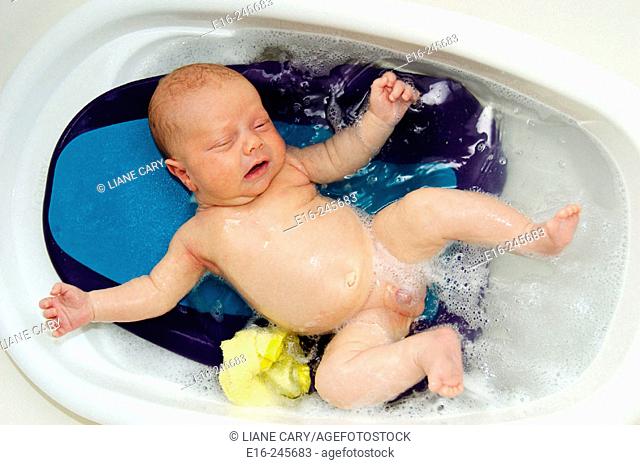 newborn bath