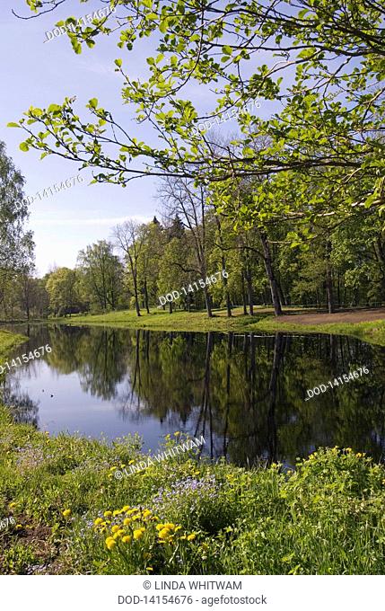 Latvia, Gauja National Park, Dikli, View of river and wooded banks