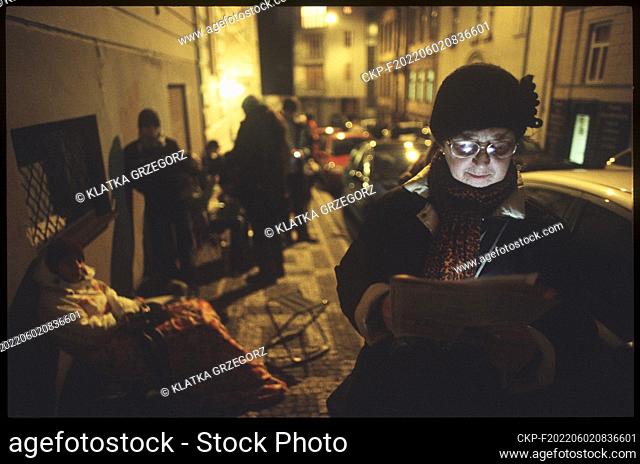 Nov 1, 2008. Legendary queue for tickets to the Jara Cimrman theater placed in Prague district Zizkov and founded by Zdenek Sverak and Ladislav Smoljak