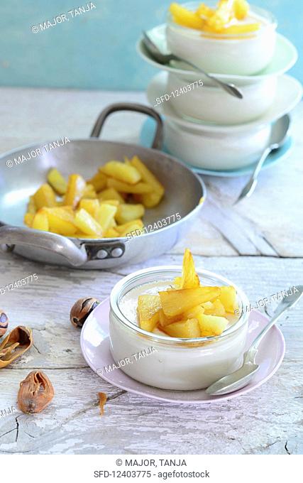 Panna cotta with fried pineapple pieces