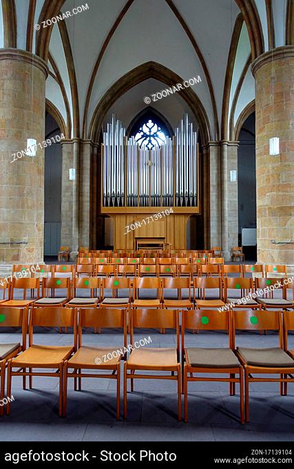 evangelische Neustädter Marienkirche aus dem 15. Jahrhundert - neue Orgel, Bielefeld, Nordrhein-Westfalen, Deutschland