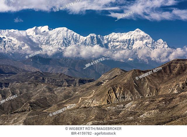 Snowy mountains, Annapurna and Nilgiri, mountain landscape near Ghemi, Kingdom of Mustang, Upper Mustang, Himalaya, Nepal
