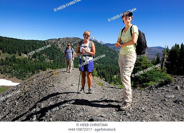 Hikers hiking up to viewpoint saddle, Canyon Creek Meadows Trail, Mount Jefferson Wilderness, nature, Central Oregon, Sisters, Oregon, USA