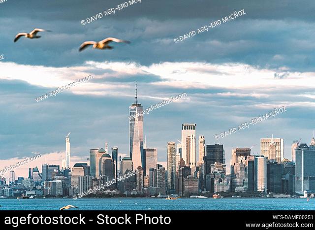 USA, New York, New York City, Manhattan skyline seen from Coney Island