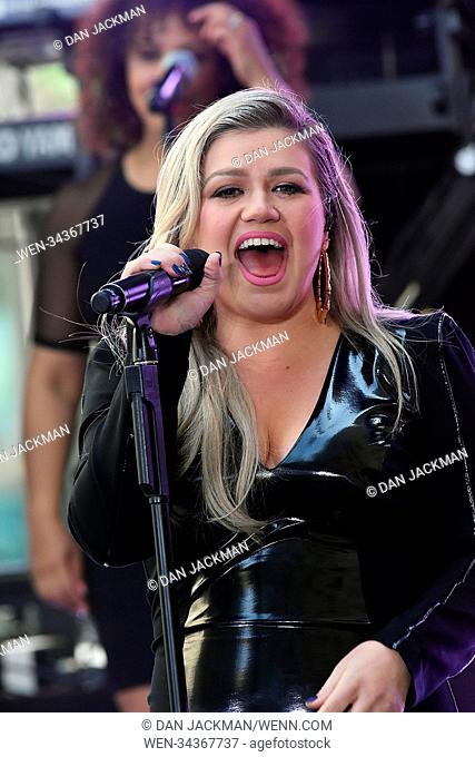 Kelly Clarkson performs on the 'Today' show Featuring: Kelly Clarkson Where: New York City, New York, United States When: 09 Jun 2018 Credit: Dan Jackman/WENN