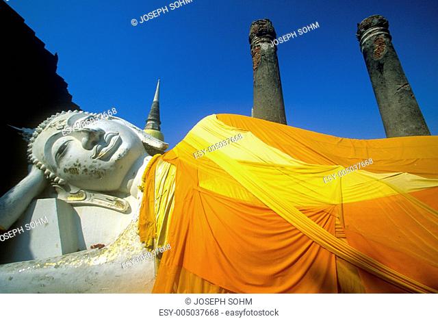 Great Temple of Auspicious Victory Wat Yai Chai Mongkol, Ayutthaya, Thailand