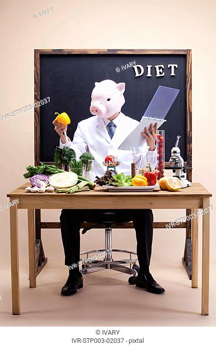 Pig Head Nutritionist Point Experiment With Vegetables