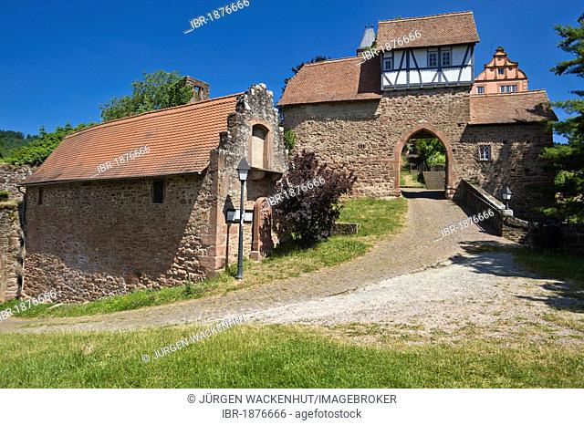 Castle gatehouse, Hirschhorn, Neckartal-Odenwald Nature Reserve, Hesse, Germany, Europe