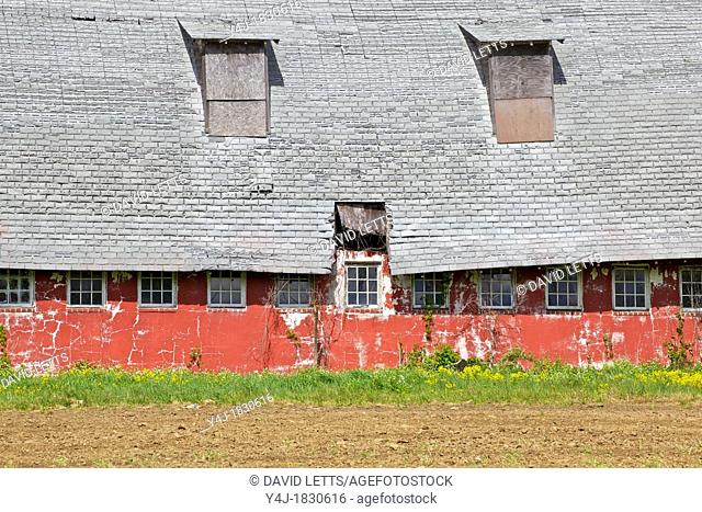 Rustic Red Farm Barn