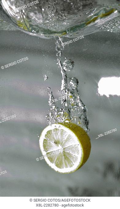 Lemon water submerging