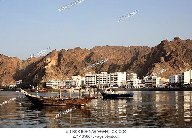 Harbour, fort and mountains, Mutrah, Muscat, Oman