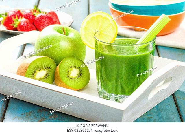 green smoothie with fresh fruit