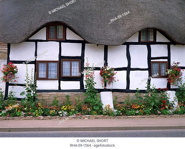 Thatched cottage, Worcestershire, England, United Kingdom, Europe