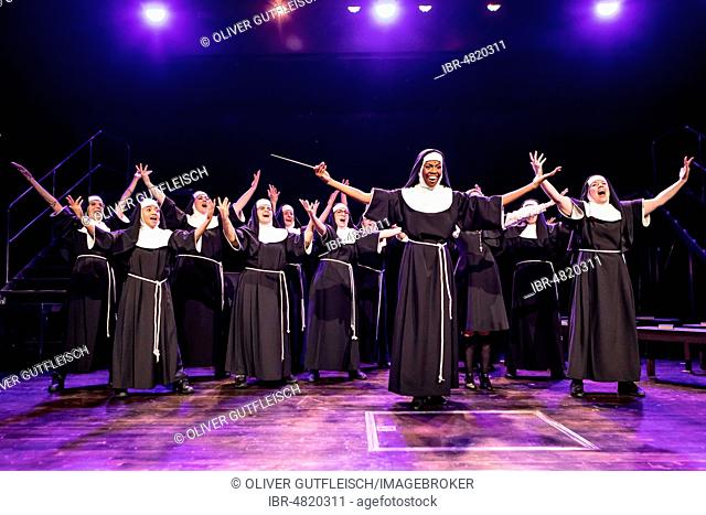 The leading actress Sidonie Smith as Deloris van Cartier live on Sister Act, Das Musical im Le Théâtre in Emmen, Lucerne, Switzerland