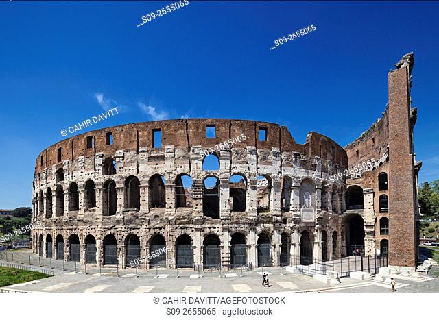 Rear view of the Colloseum, viewed from the Piazza del Colosseo, Campitelli, Rome, Lazio, Italy