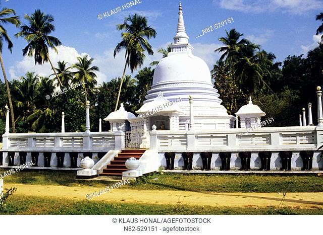 White temple near Negombo