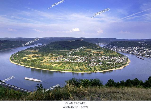 View of bend in River Rhine, Boppard, Rhineland-Palatinate, Germany, Europe