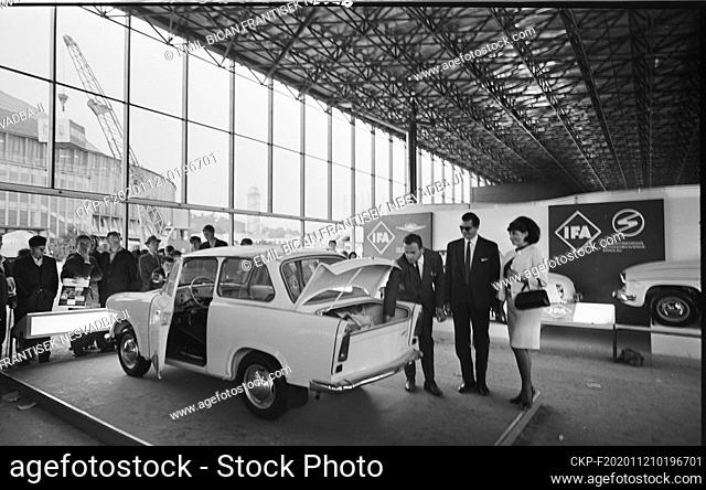 ***SEPTEMBER, 1965 FILE PHOTO***Wartburg and Trabant 601 (car, vehicle) of company VEB Sachsenring Automobilwerke Industrieverband Fahrzeugbau